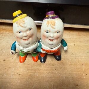 Vintage Humpty Dumpty anthropomorphic Salt and Pepper Shakers